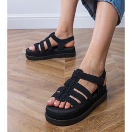 Schwarze Gladiatorsandalen auf der Plattform 2