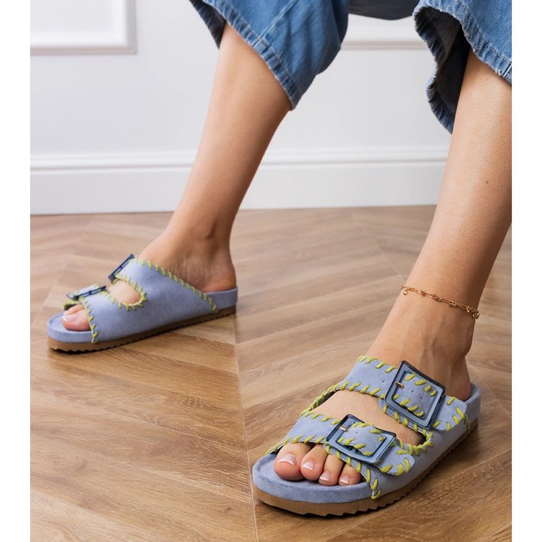 Blue Flip Flops mit Klemmen und Stickerei auf Streifen blau 1