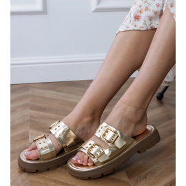 Golden Flat Flip Flops mit Klemmen auf Streifen 5