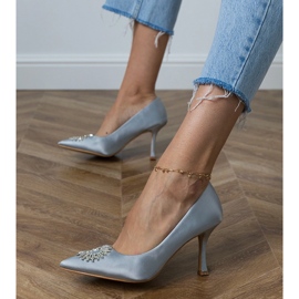 Silbersatinpumpen mit Zirkonen 2