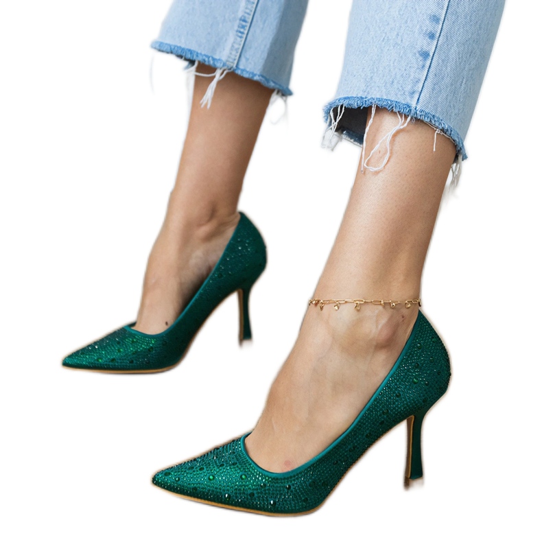 Grüne Satinpumpen mit Zirkonen 1