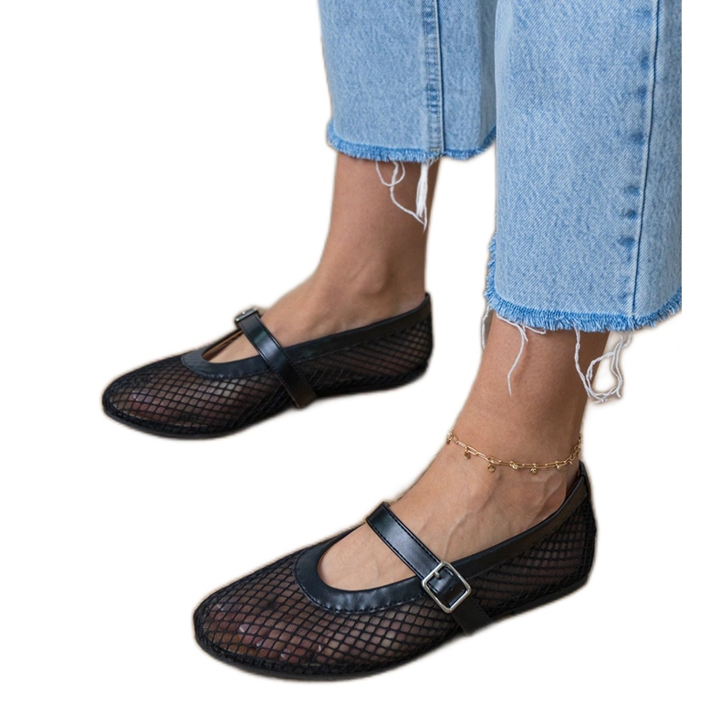 Schwarze Netzballleras mit einer Schnalle 2