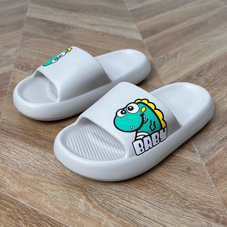 Graue Kinderflip -Flops mit Babydruck 1