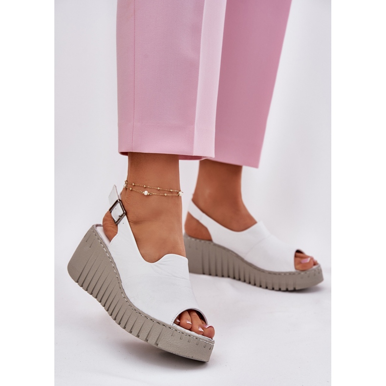 ARTIKER Frauensandalen aus natürliches Leder für einen Keilartker 54C0786 Weiß 2