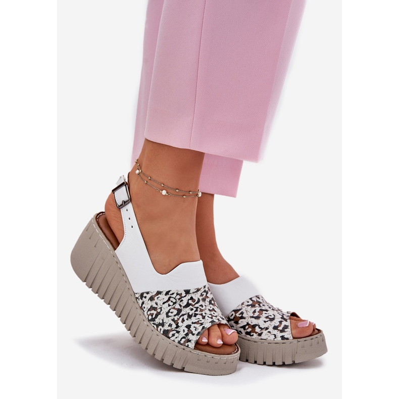 ARTIKER Frauensandalen aus natürlichen Leder auf Keilartker 56C0958 Weiß 1