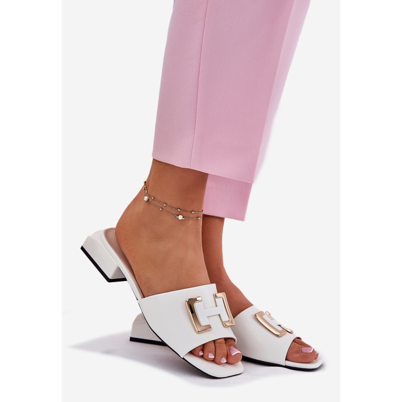 Vinceza Elegante Frauenruhen in einem Block mit einem goldenen Detail Vincez 62229 Weiß 1