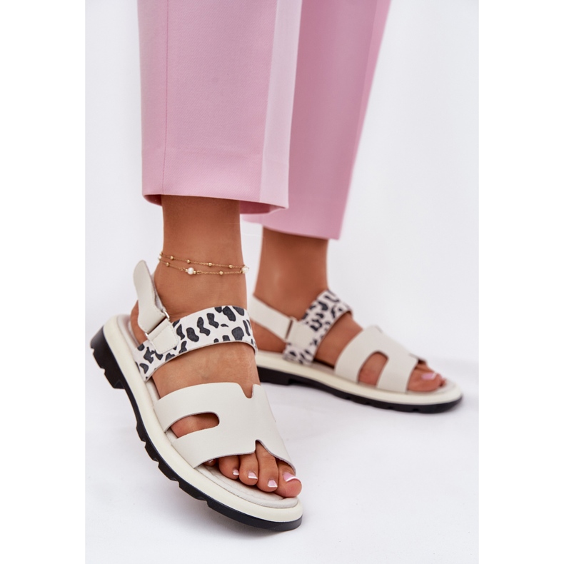 Vinceza 66780 Beige Leopardensandalen mit flachen Absätzen 2