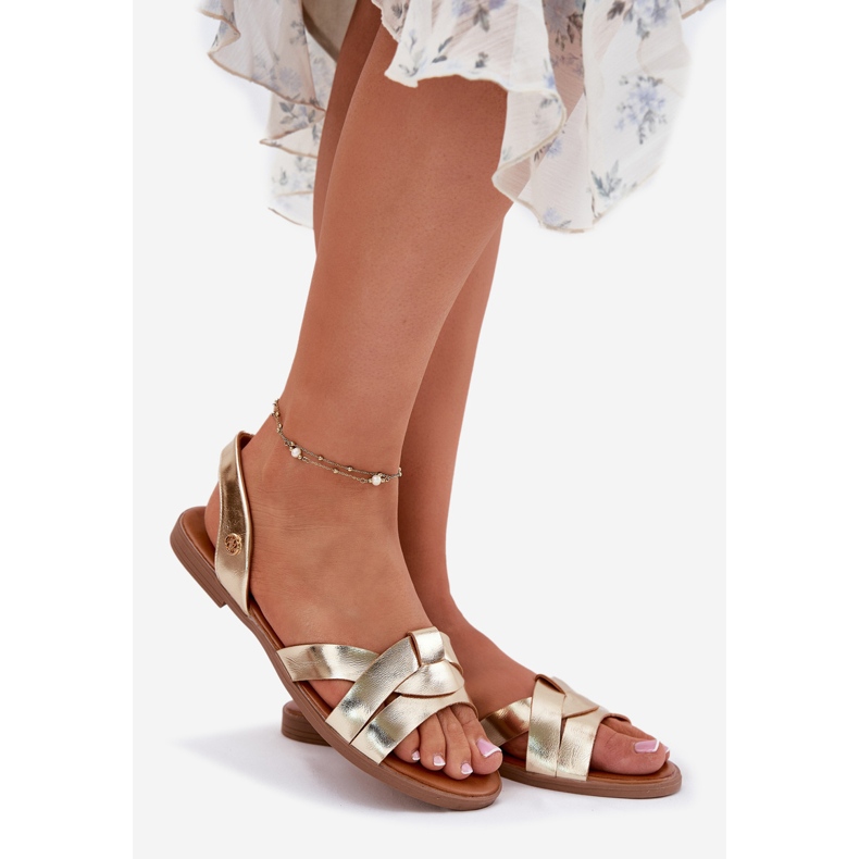 EVento Flache Frauensandalen mit goldenem Leder 1