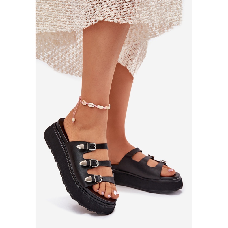 Damenflip flops auf der Plattform mit schwarzen Streifen 1