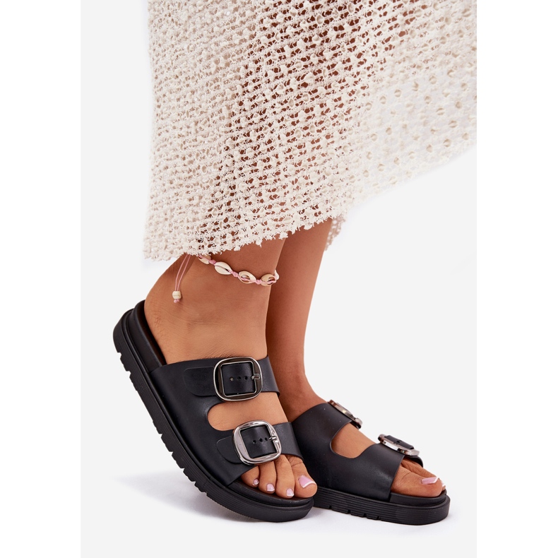 Damenflip flops mit Klemmen auf der Plattform schwarz 1