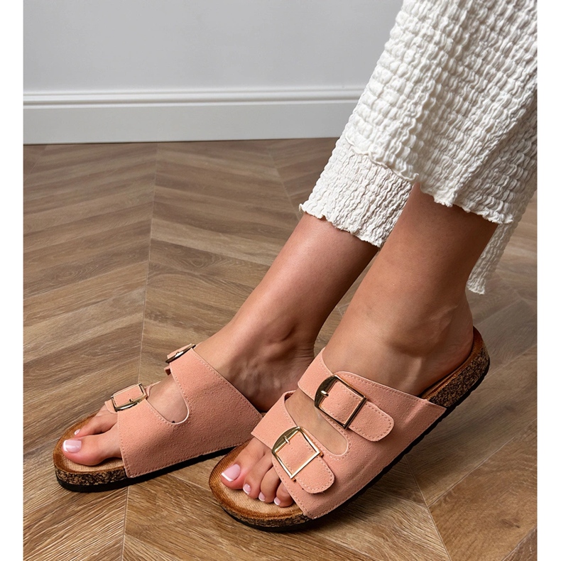 Pink Flip Flops mit Klemmen auf einer Korkensohle rosa 1