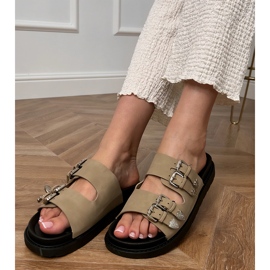 Hausschuhe für grüne Frauen mit dekorativen Schnallen beige 1