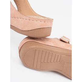 Seastar Hausschuhe auf einem niedrigen Keil mit rosa Schnallen 2