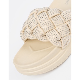 Seastar Leichte beige Flip Flops mit Kristallen 1