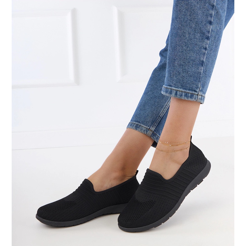 Schwarze Frauen -Turnschuhe 1