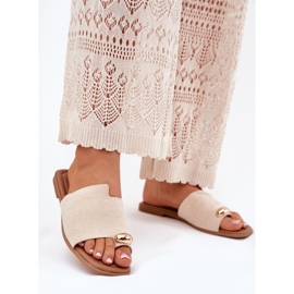 Flat -Frauen -Flip -Flops mit goldenem Detail Beige 2