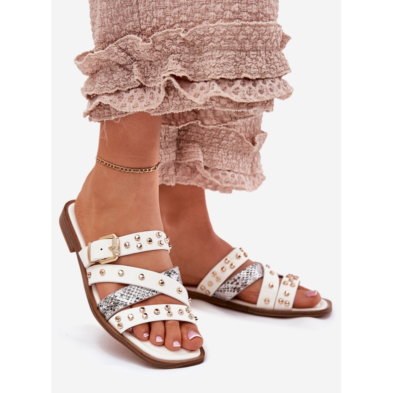 Dekorierte Frauen -Flip -Flops für Frauen mit Frauen mit Streifen und weiße Klemme 1