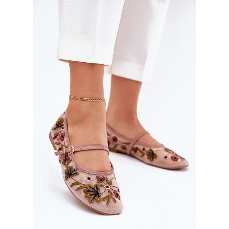 Ballerinas mit Stickerei und rosa Gürtel 2