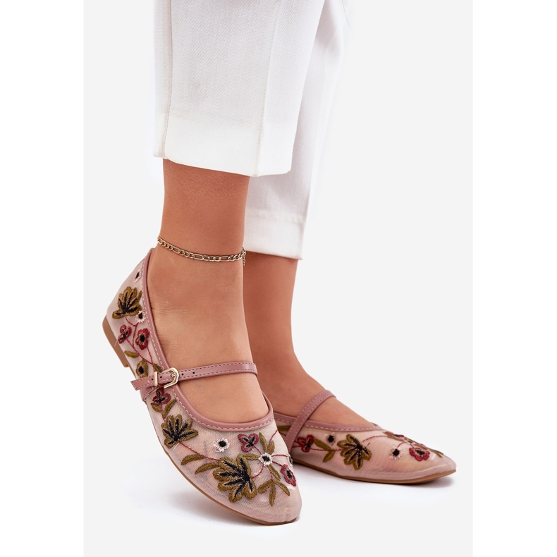 Ballerinas mit Stickerei und rosa Gürtel 1