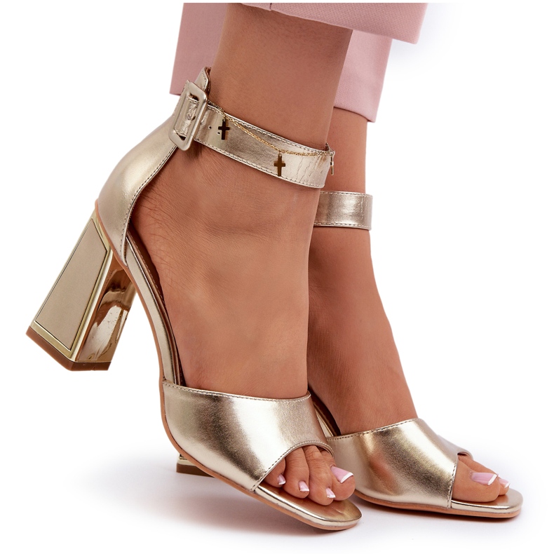 Evento Elegante goldene Damensandalen mit hohen Absätzen 4