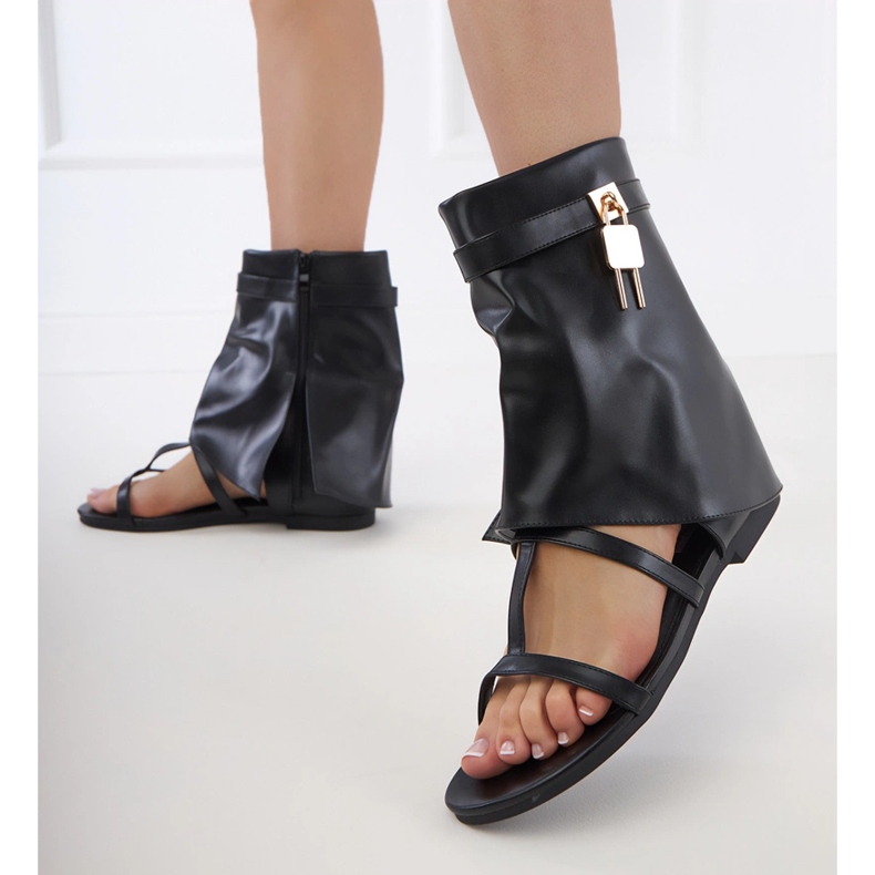 Schwarze flache Sandalen mit Oberem 2