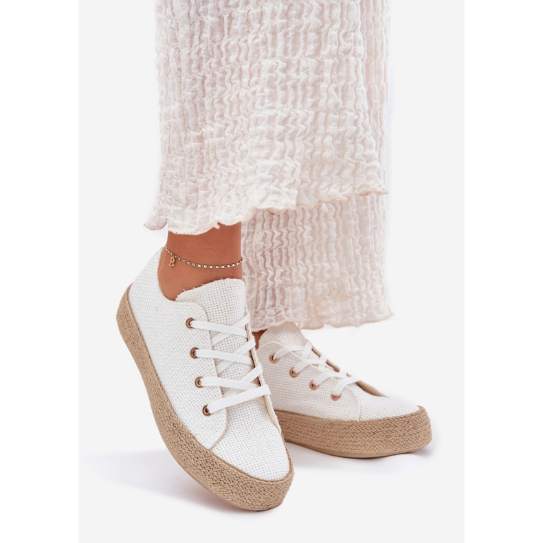 Frauen -Sneaker auf der Plattform mit weißem Geflecht 1