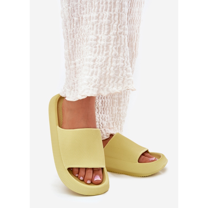 Leichter Schaumschuhe für Frauen auf einer dicken Limettensohle grün 1