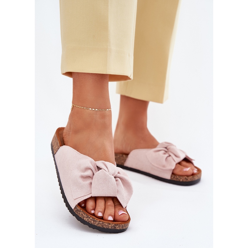 Damenflip Flops auf der Korksohle mit einem hellrosa Bogen 2