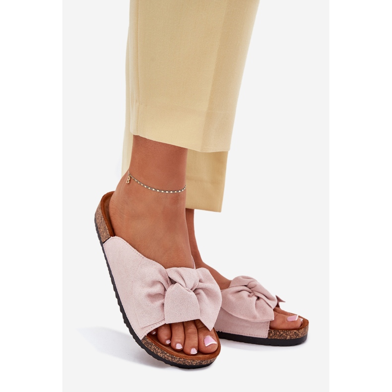 Damenflip Flops auf der Korksohle mit einem hellrosa Bogen 1