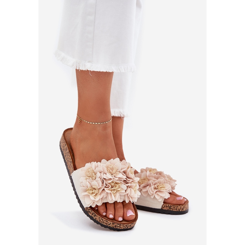 Frauenschuhe auf einer Korksohle mit Blumen Beige 1