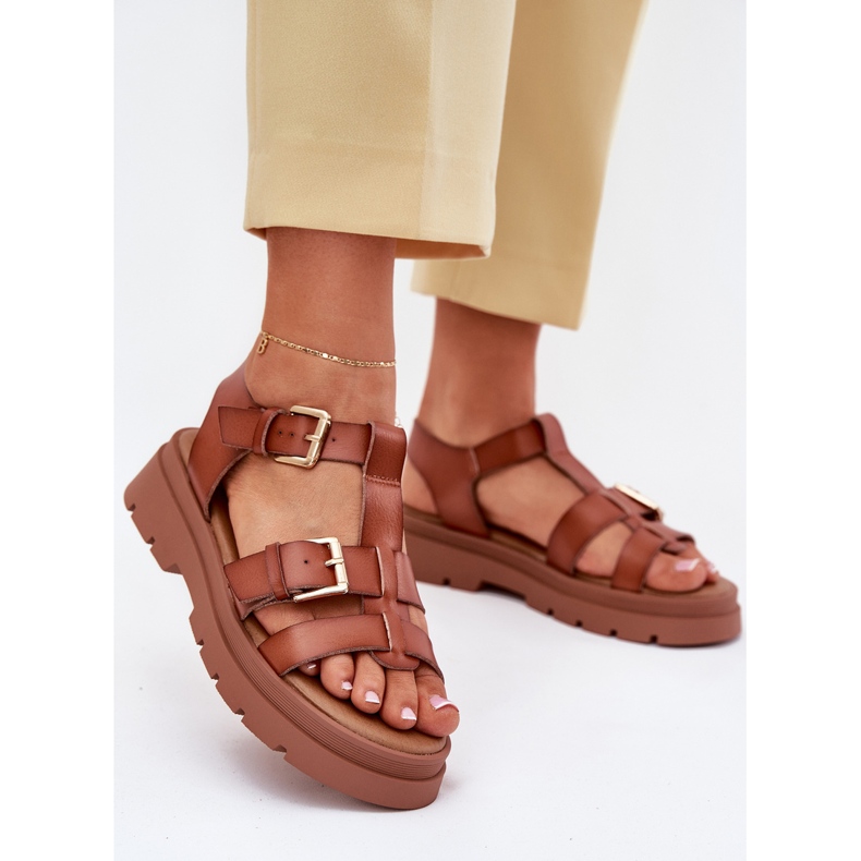 EVento Öko -Leder -Frauensandalen mit Kamelschnallen braun 2