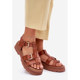 EVento Öko -Leder -Frauensandalen mit Kamelschnallen braun 1