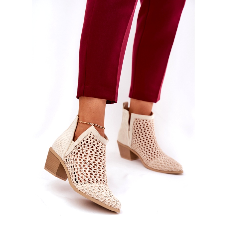 Openwork Women's High Heels mit Ausschnitten und hellen beige Zöpfen 2