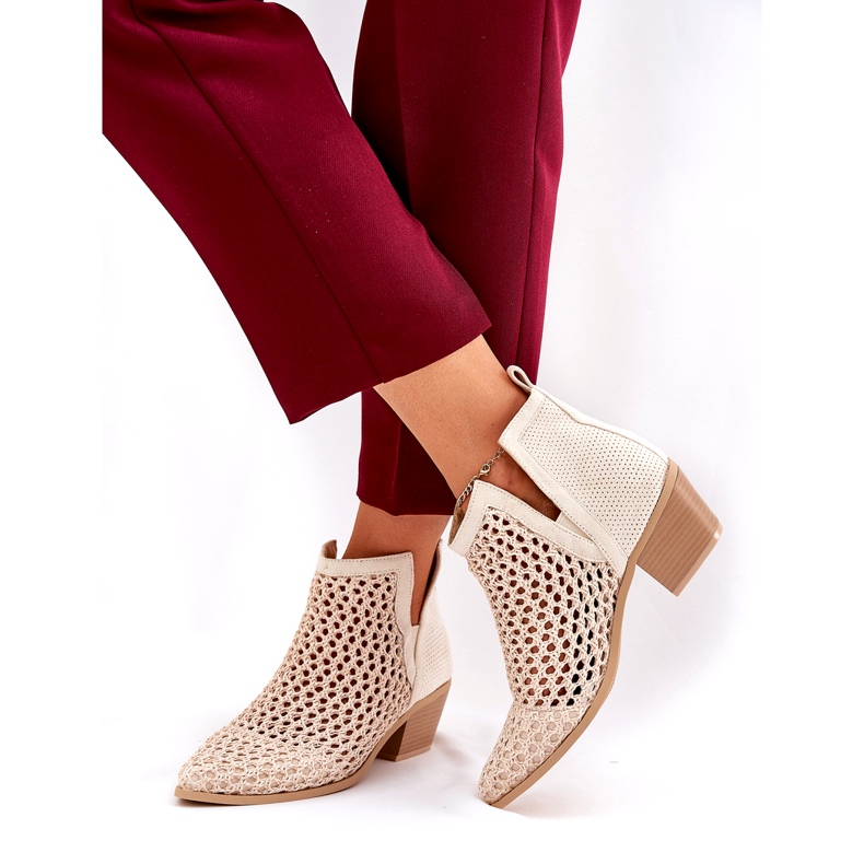 Openwork Women's High Heels mit Ausschnitten und hellen beige Zöpfen 3