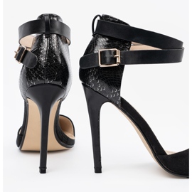 Goodin Schwarze High Heels mit einem Gürtel um den Knöchel 1