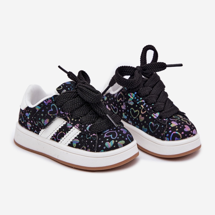 Turnschuhe Sneakers Sportschuhe mit schwarzen Herzen 1