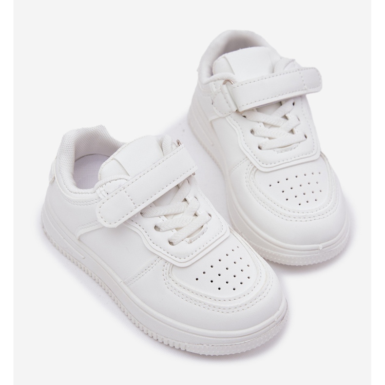 Kindersportschuhe mit Öko -Leder weiß 2