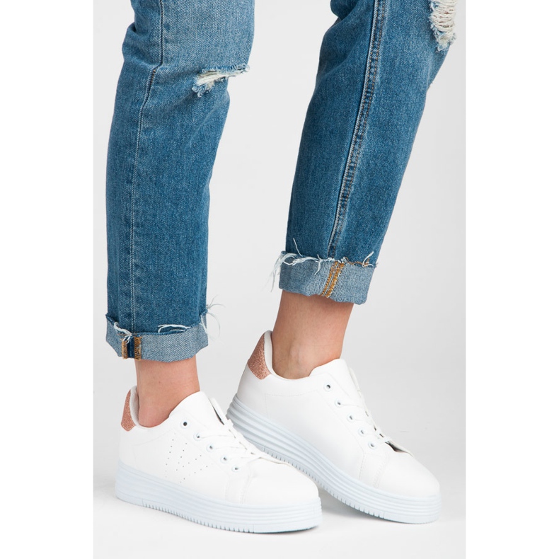 Vices Schuhe auf der Plattform weiß 1