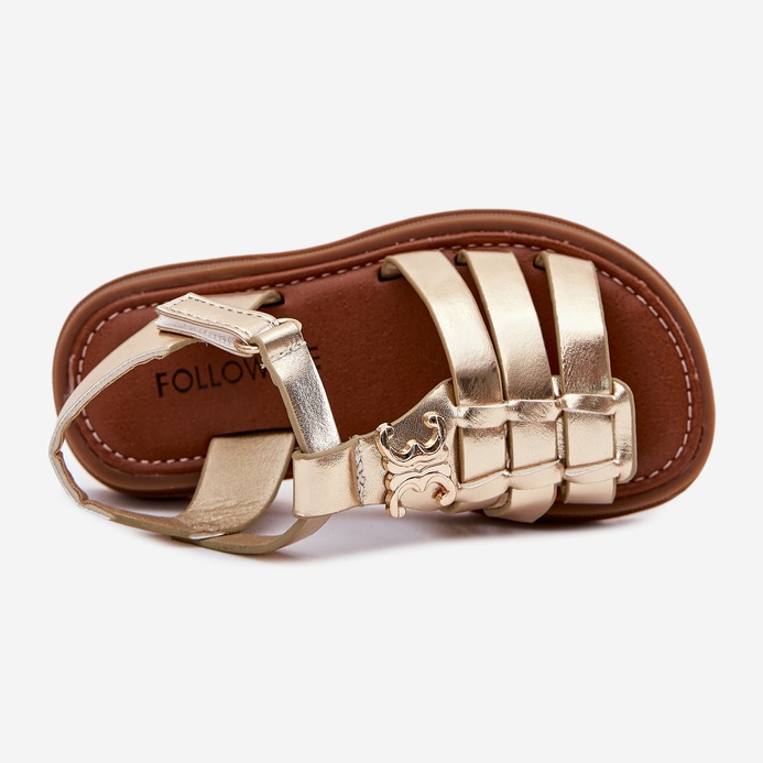 Mädchensandalen mit einem dekorativen goldenen Detail 2