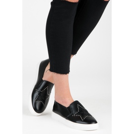 Schwarze Slipons mit einem Stern 1