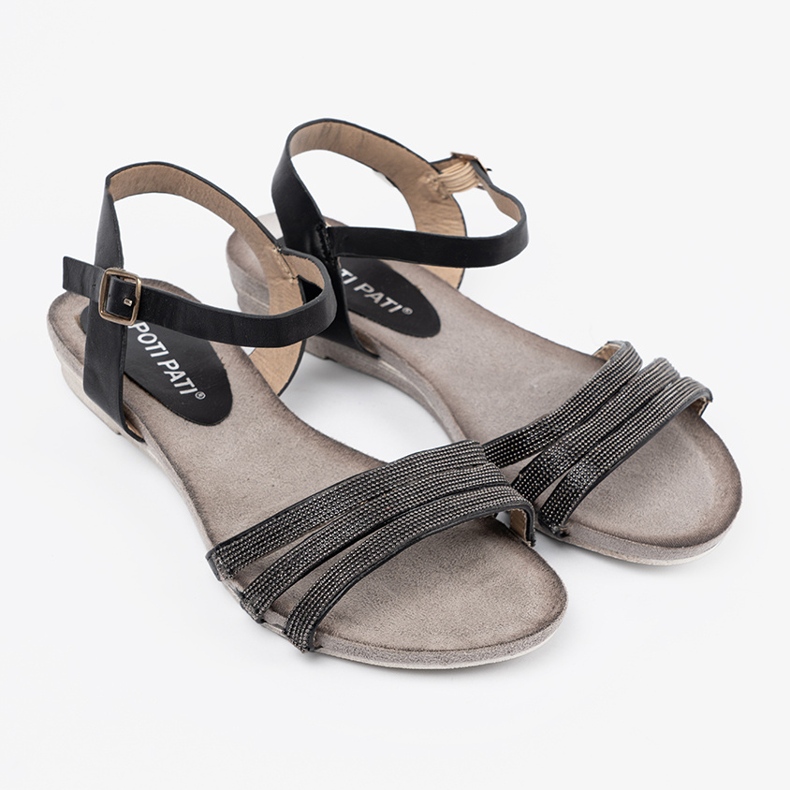 Shelvt Schwarze komfortable Sandalen mit dekorierten Streifen 1