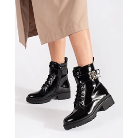 Schwarze lackierte Stiefel Frauenarbeiter 5