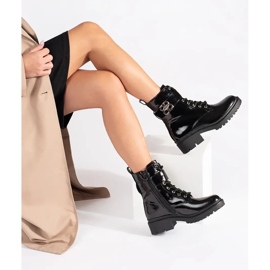 Schwarze lackierte Stiefel Frauenarbeiter 3