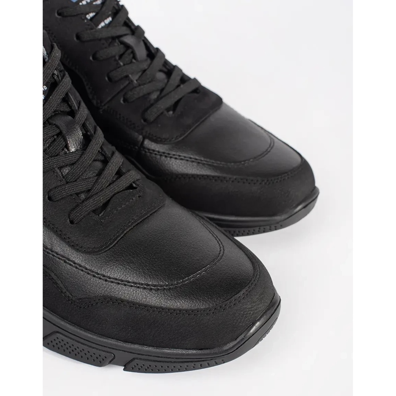 Schwarze Spitze -up -Männer 2