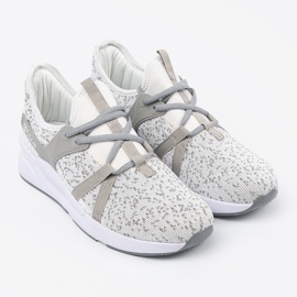 Weißen Sportschuhe 2
