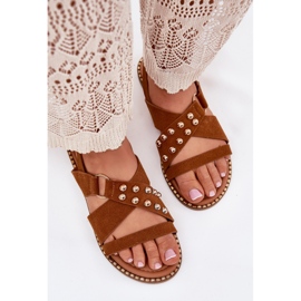 Flach -heftige Frauensandalen mit Kamelgoldenen Stollen braun 5
