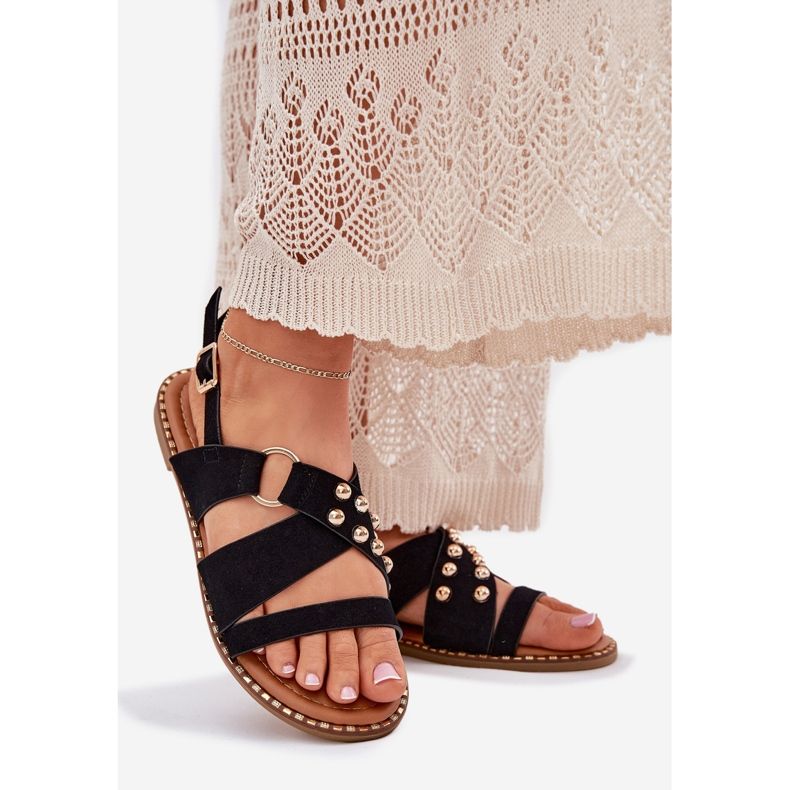 Flach -getötete Frauensandalen mit goldenen Stollen schwarz 1