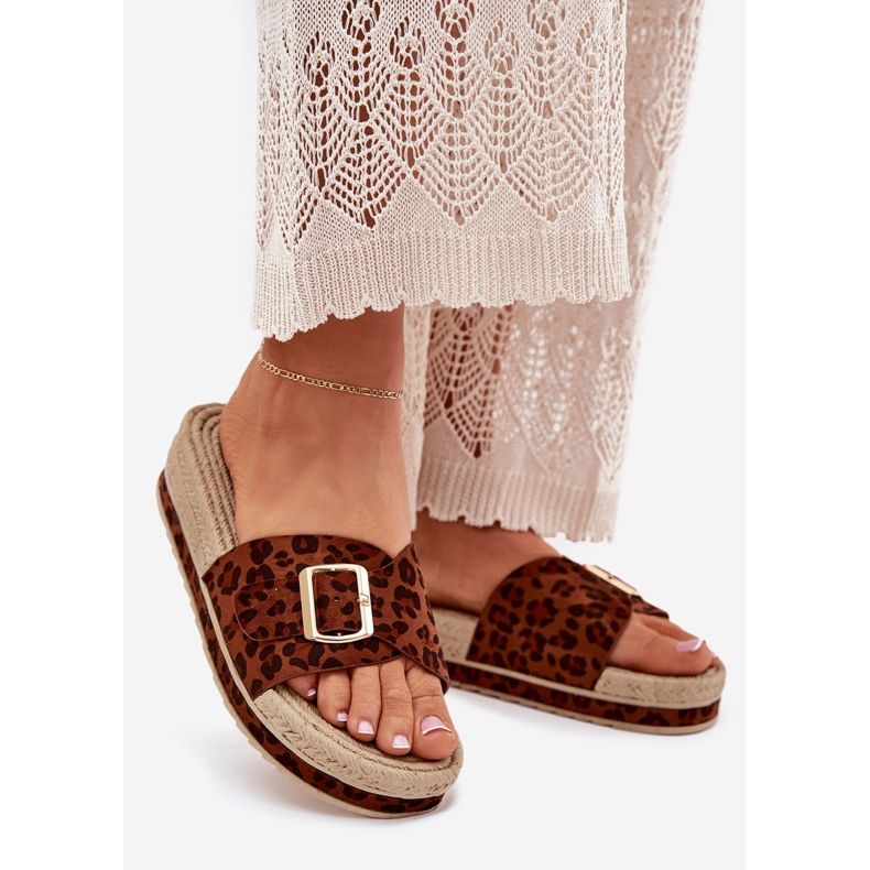 Damenflip Flops auf der Plattform mit einer goldenen Schnalle -Leopardenschnalle braun 1