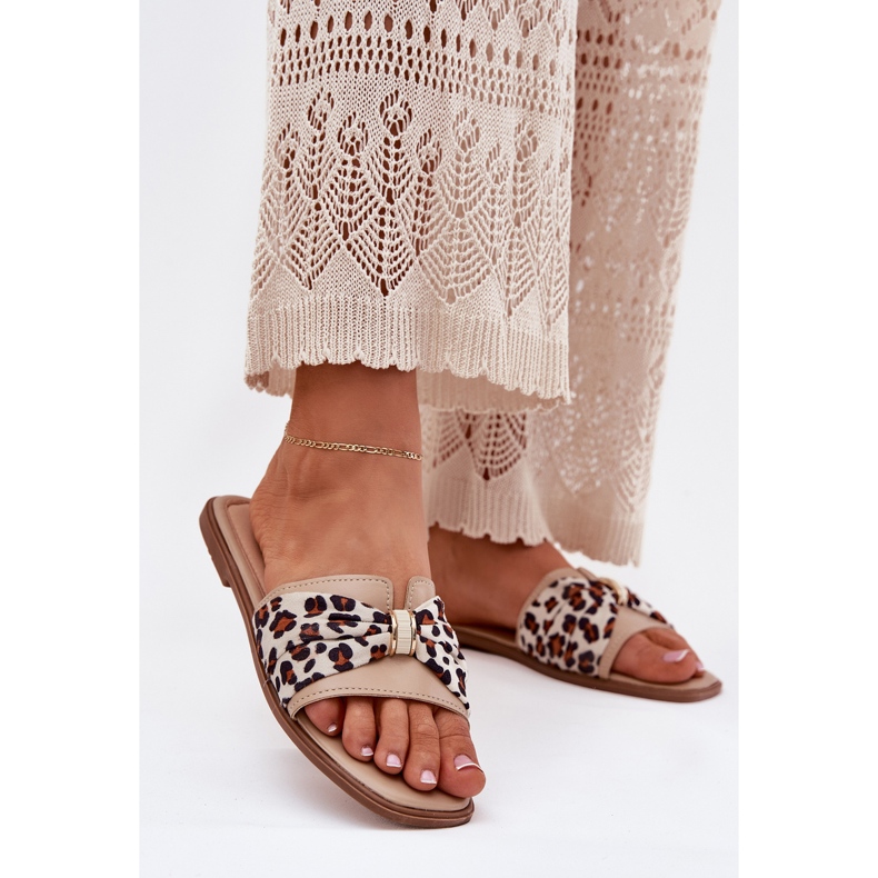 Flach -geköpfte Frauenflip -Flops mit einem Bogen Beige 2