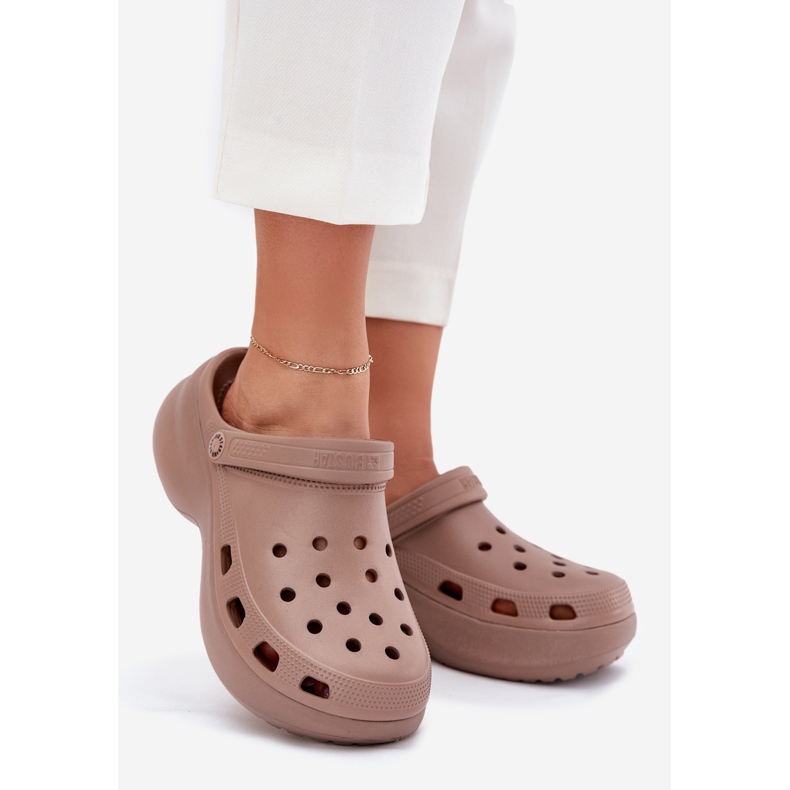 Big Star Damenschaumflip Flops auf dem massiven alleinigen Stern RR274A121 Dark Beige 1